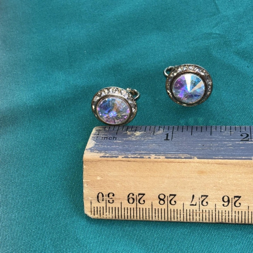 Aurora Borealis Clip-on Vintage Earrings Colorful 1/2" Round Silver Tone - Picture 5 of 5